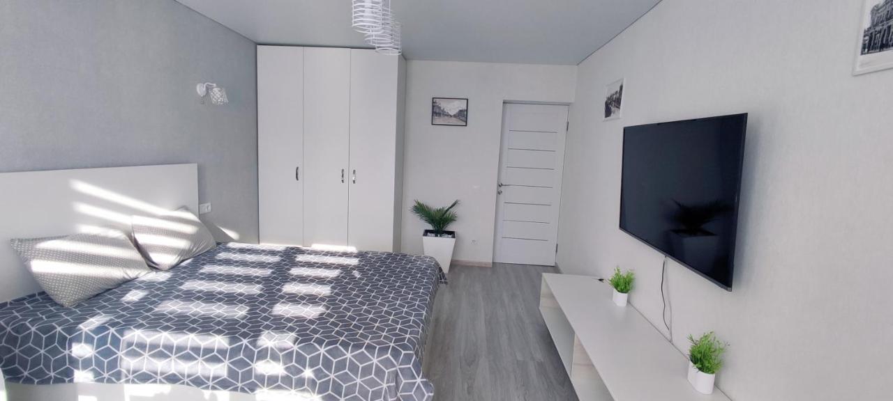 Large Apartment Near The Airport And City Center Chisinau Exterior foto